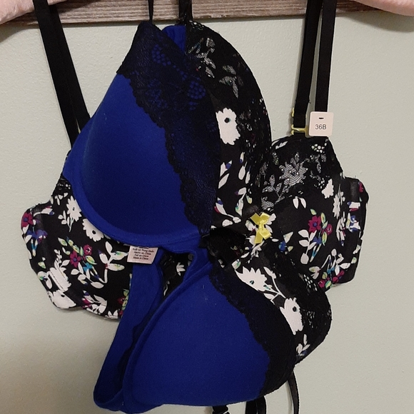LaSenza Bras, 36B - Picture 4 of 4